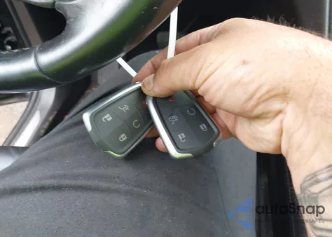 2019 Cadillac Xt5 Luxury from USA, damaged, VIN 1GYKNDRS0KZ202674